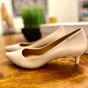 Calvin Klein - Gabrianna Patent soft white shoes
